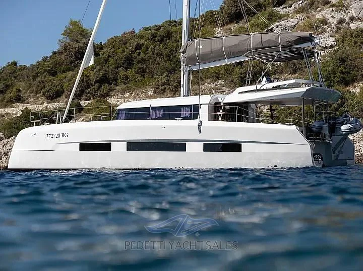 BoatPhoto.coverAlt