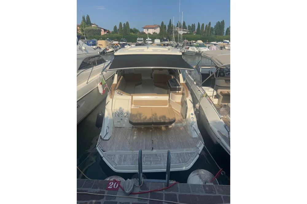 BoatPhoto.alt
