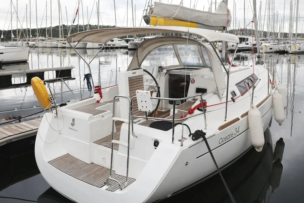 2012 BENETEAU Oceanis 34 for sale in Punat, Croatia, photo 1 of 5