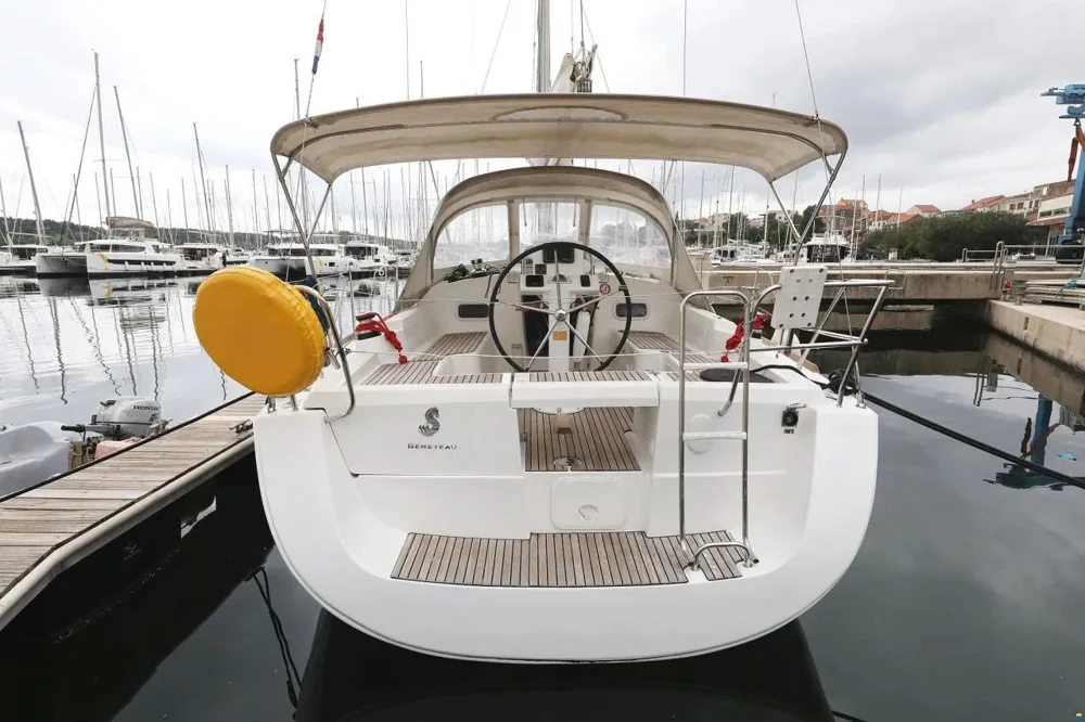 2012 BENETEAU Oceanis 34 for sale in Punat, Croatia, photo 3 of 5