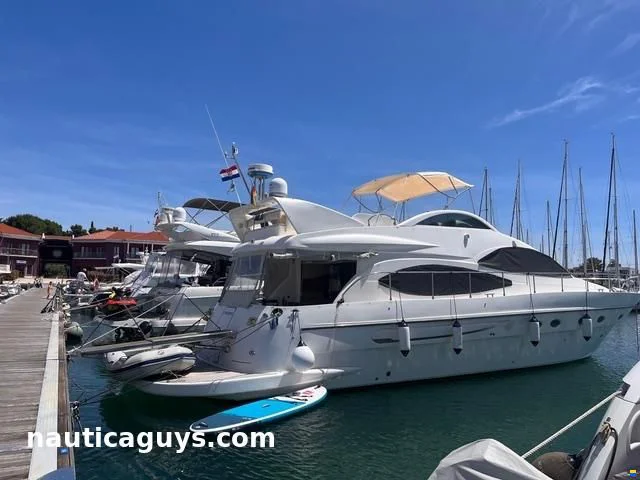 BoatPhoto.coverAlt