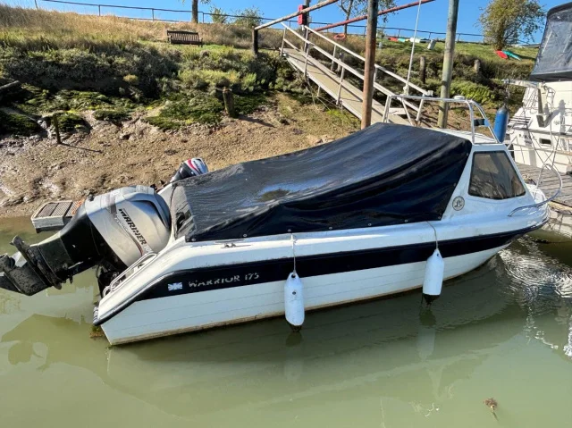 BoatPhoto.alt
