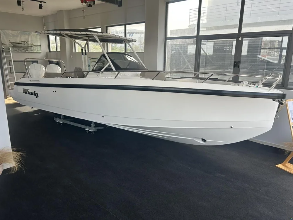 BoatPhoto.coverAlt
