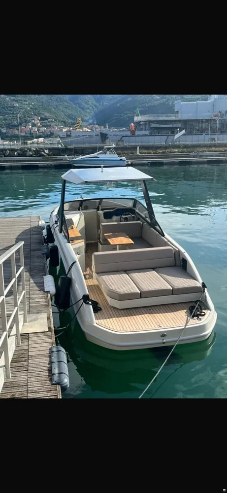BoatPhoto.coverAlt