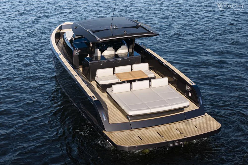 BoatPhoto.alt