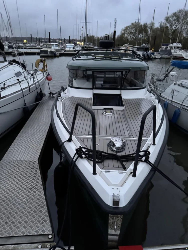 BoatPhoto.coverAlt