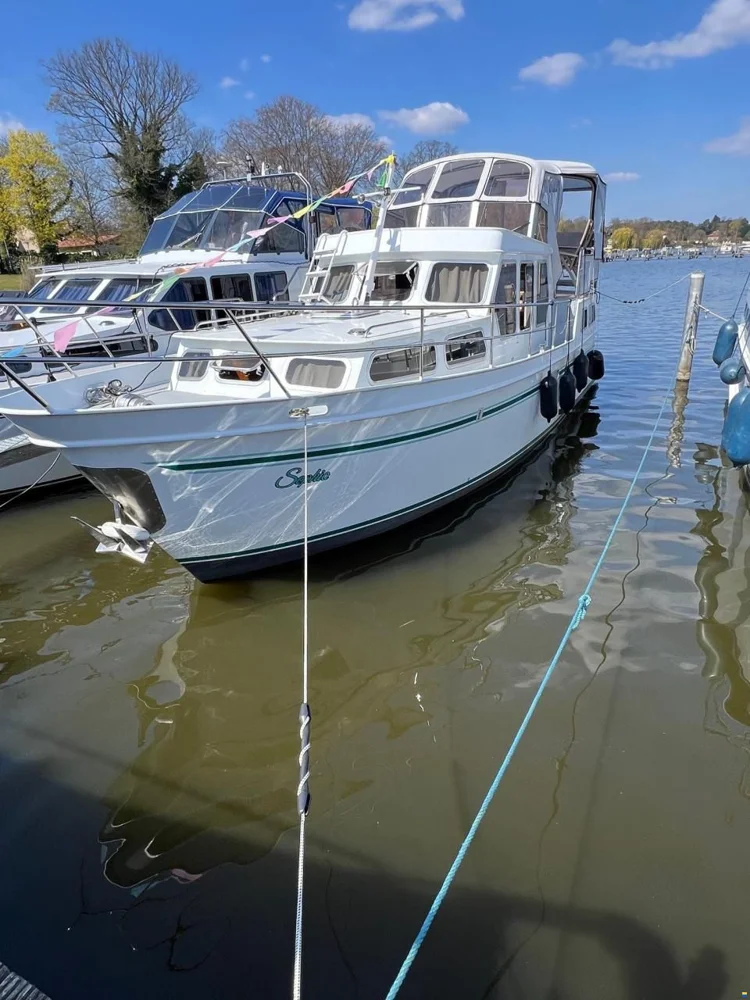 BoatPhoto.coverAlt