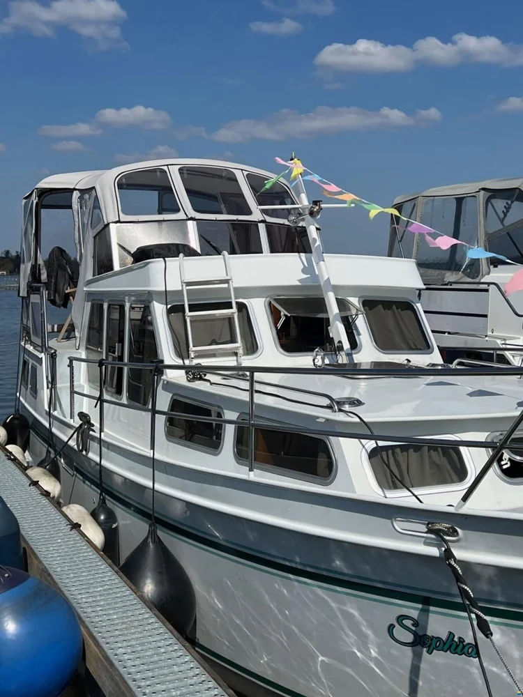 BoatPhoto.alt