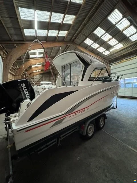 BoatPhoto.coverAlt