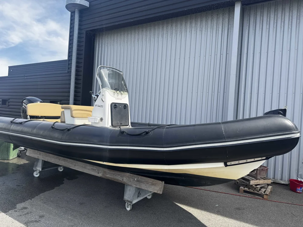 BoatPhoto.coverAlt