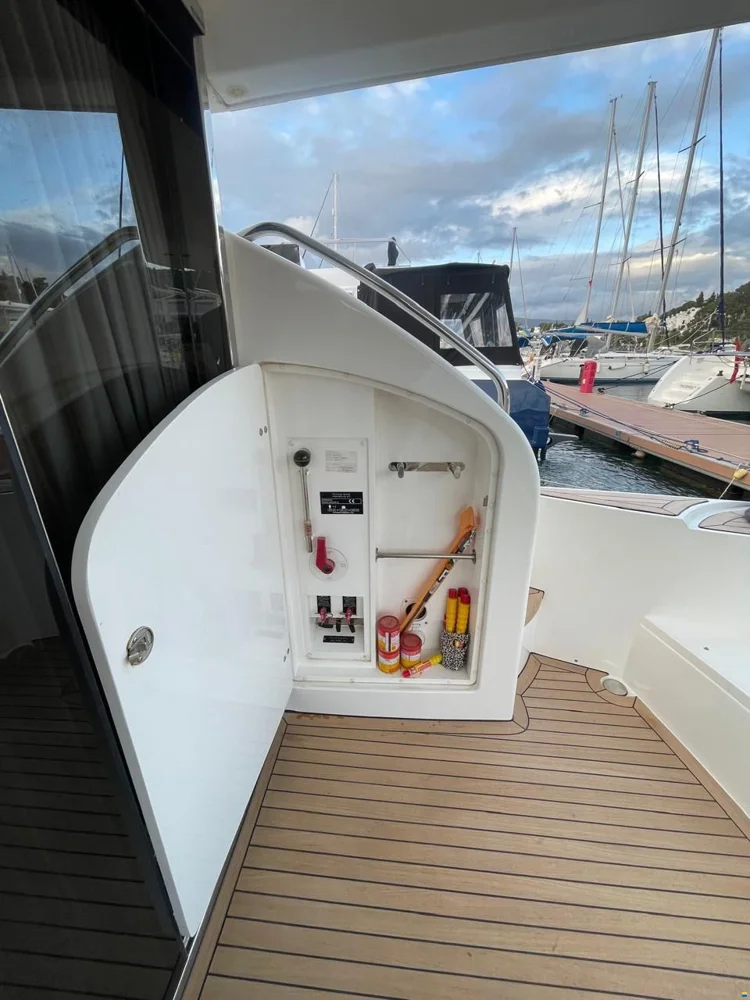 BoatPhoto.alt