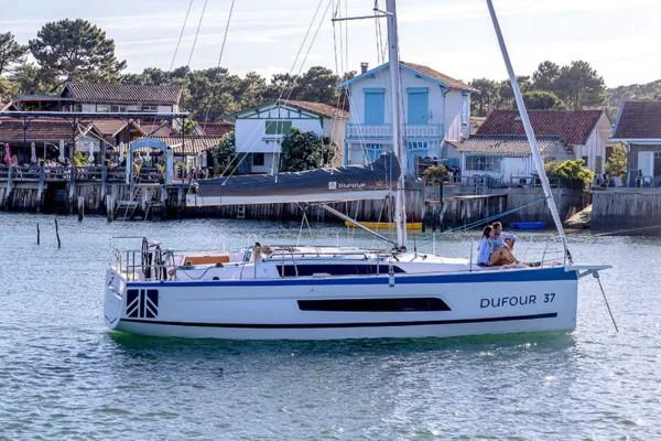 BoatPhoto.coverAlt