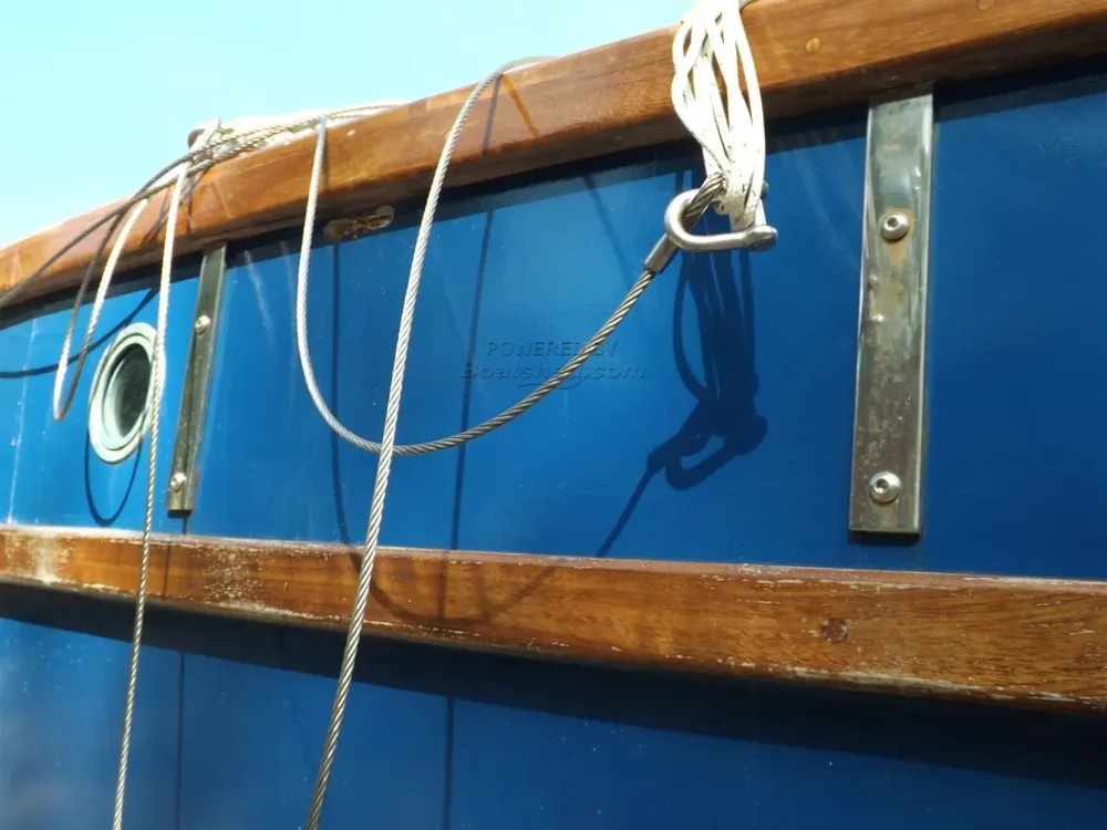 BoatPhoto.alt