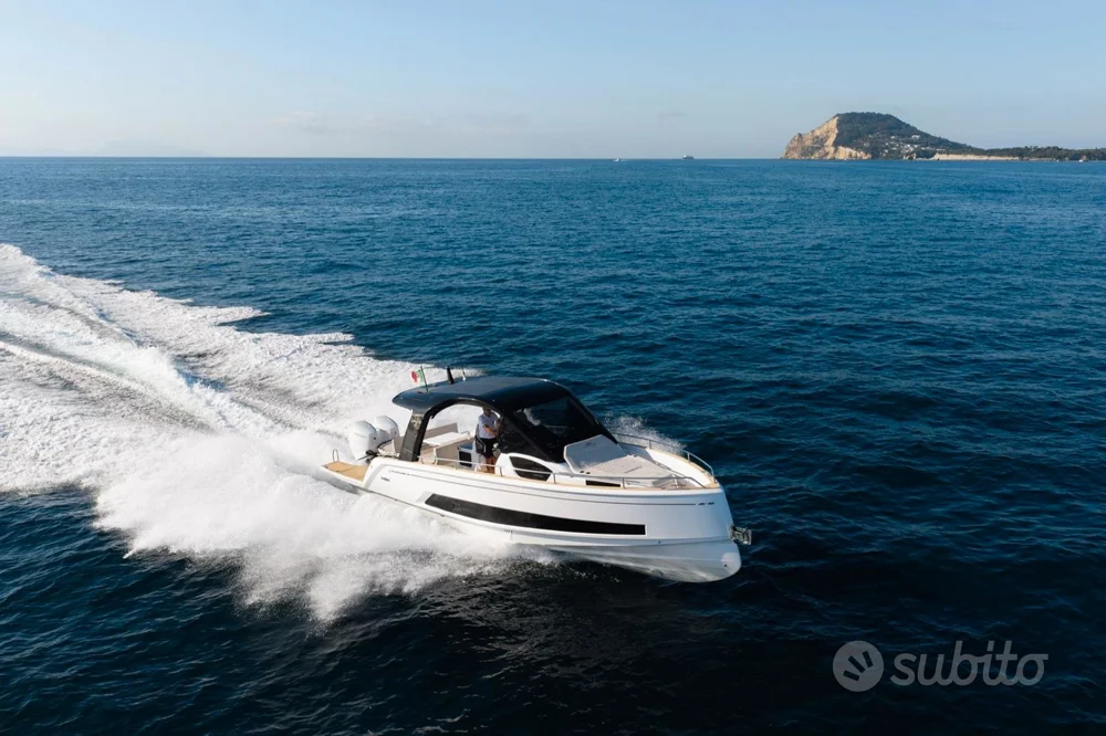 BoatPhoto.coverAlt