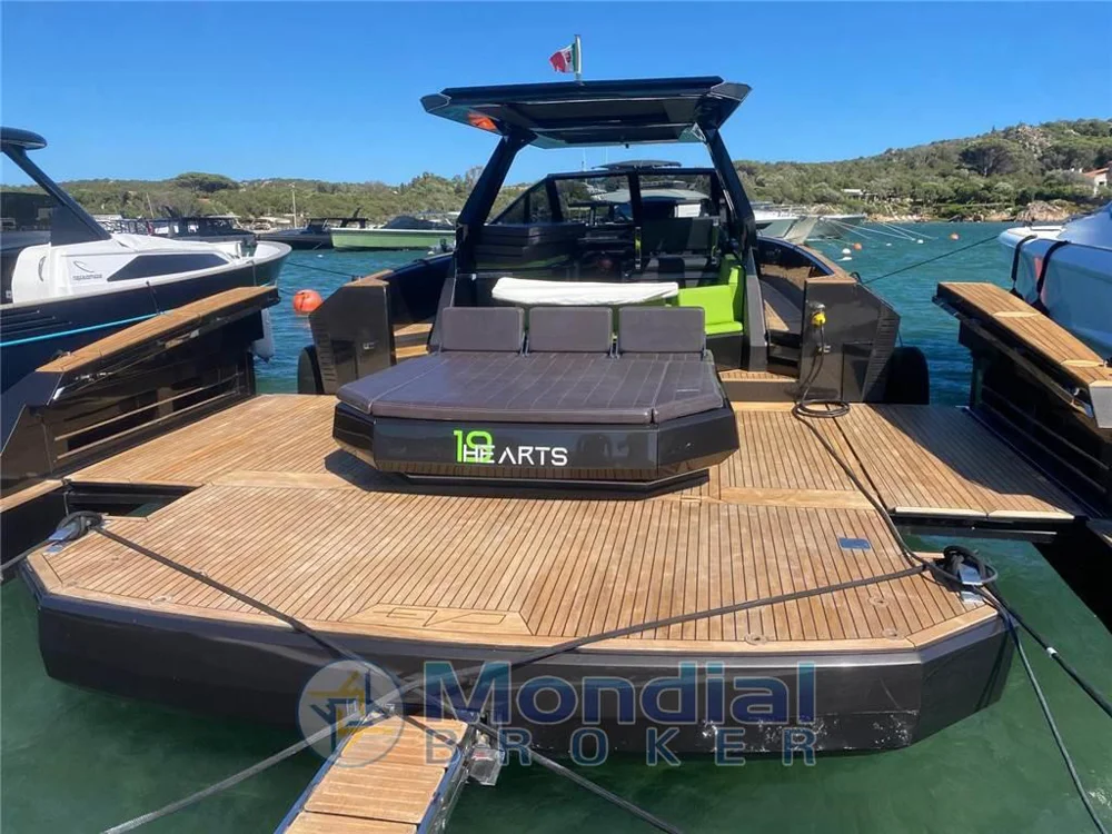 BoatPhoto.alt