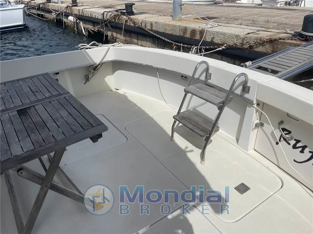1986 Hatteras 52C for sale in Italy, photo 5 of 5