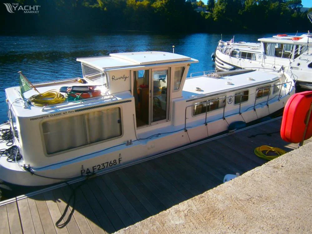 BoatPhoto.alt