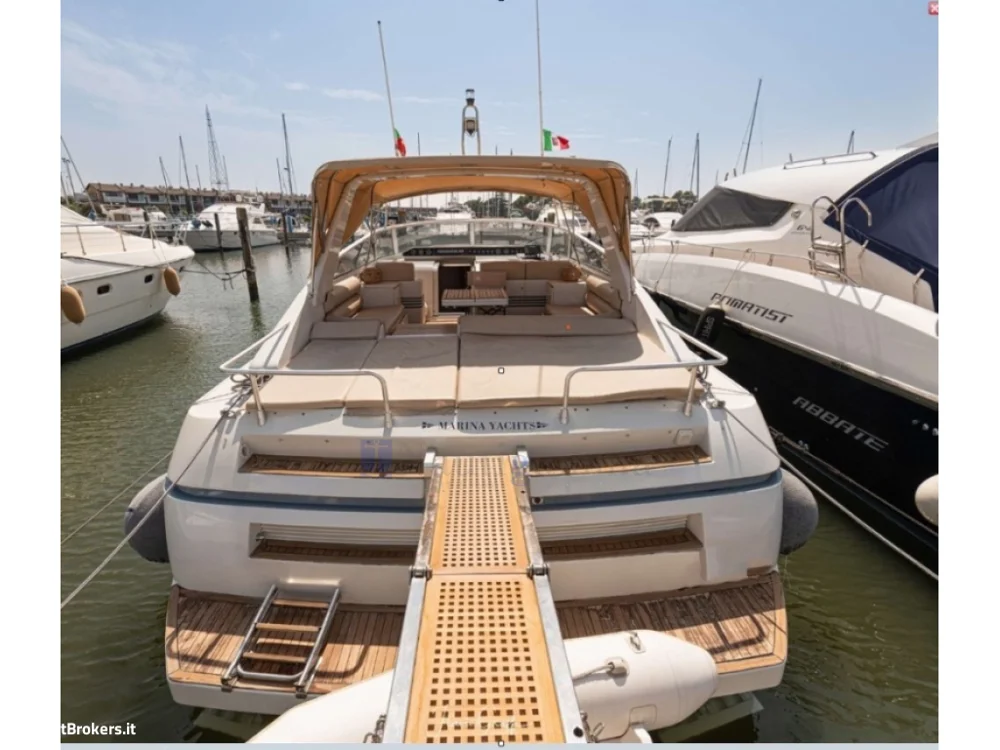 BoatPhoto.alt