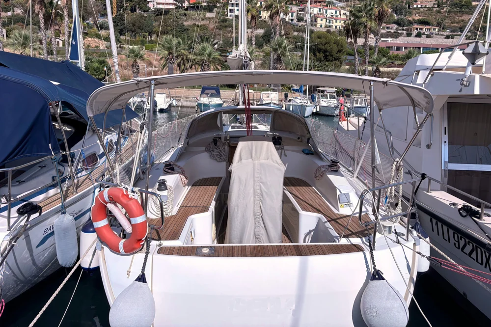 BoatPhoto.coverAlt