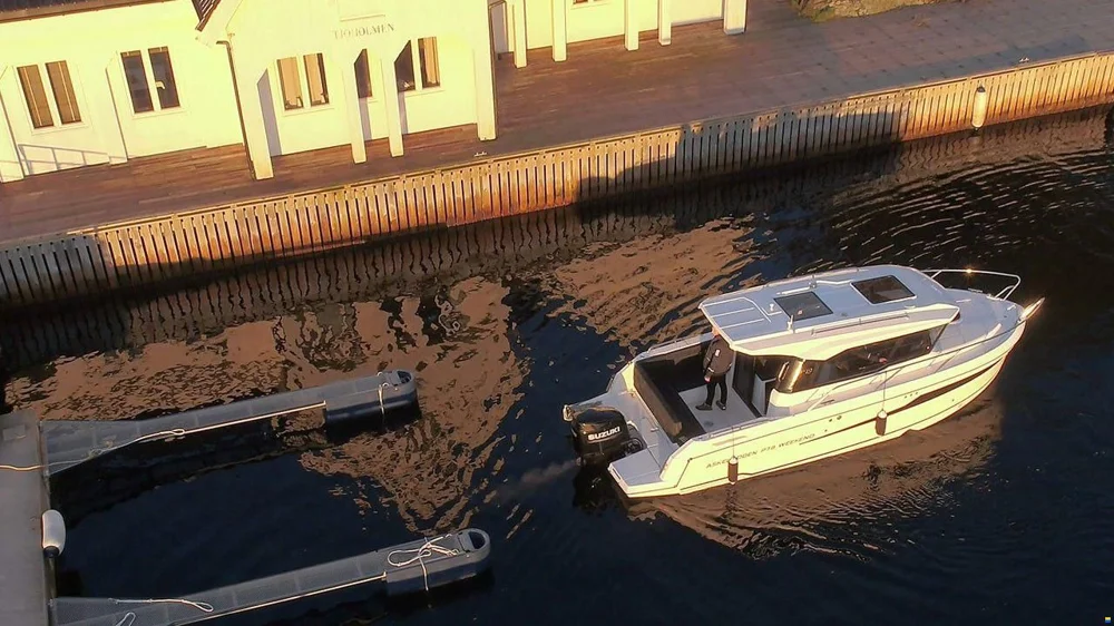 BoatPhoto.alt