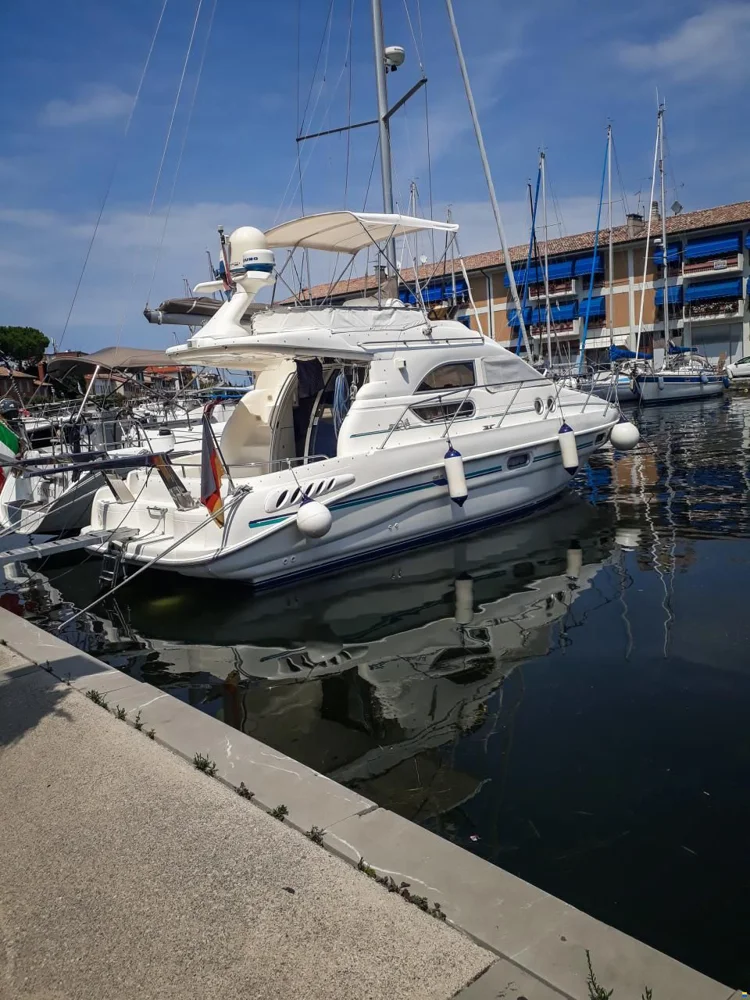 BoatPhoto.coverAlt