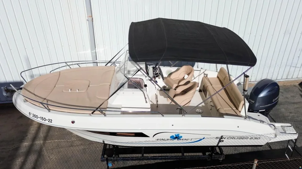 BoatPhoto.coverAlt