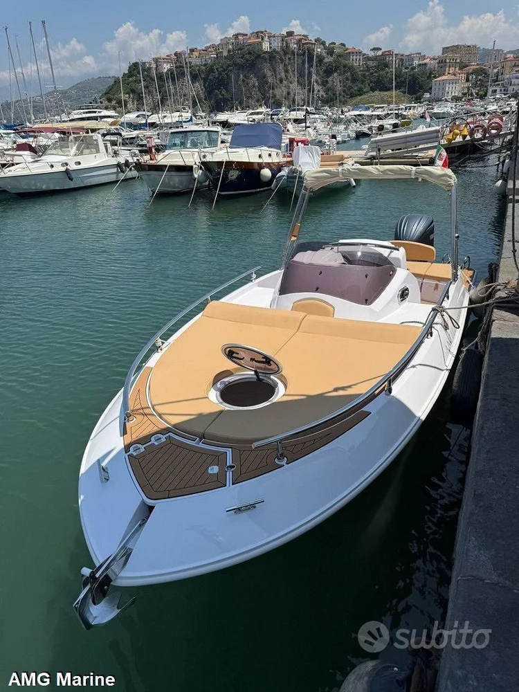 BoatPhoto.coverAlt