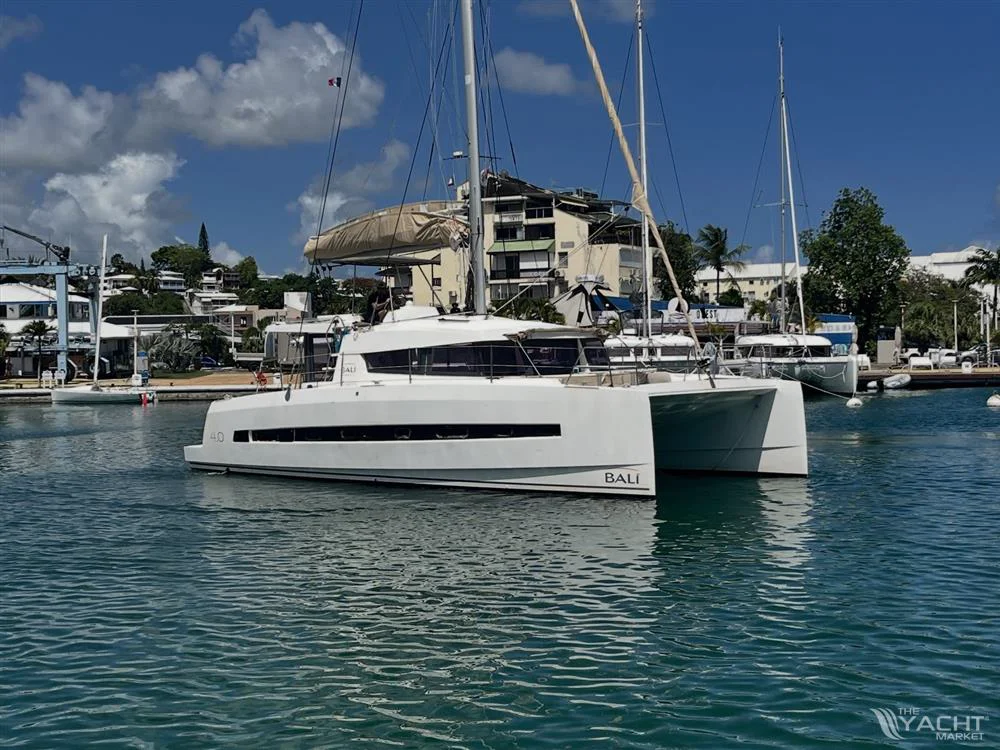 BoatPhoto.coverAlt