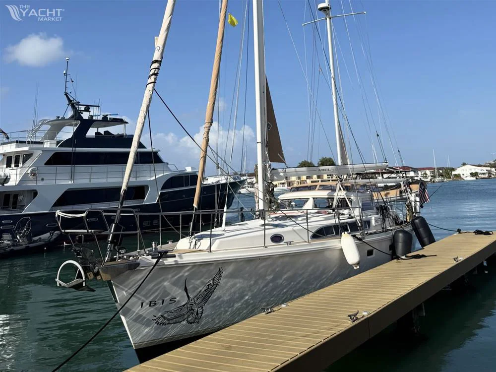 BoatPhoto.coverAlt