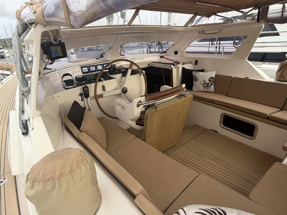 2010 Amel 54 for sale in Martinique, photo 4 of 5
