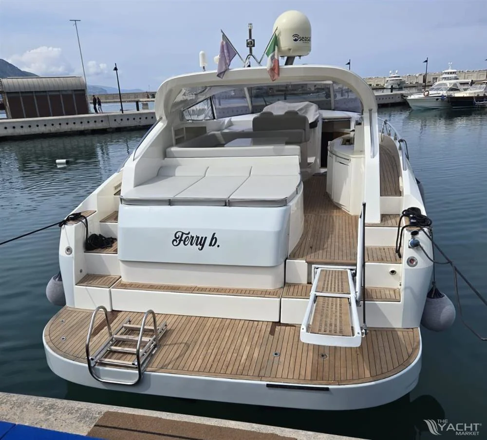 BoatPhoto.alt