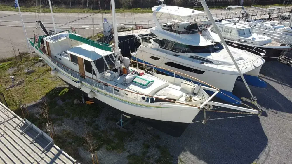 BoatPhoto.coverAlt