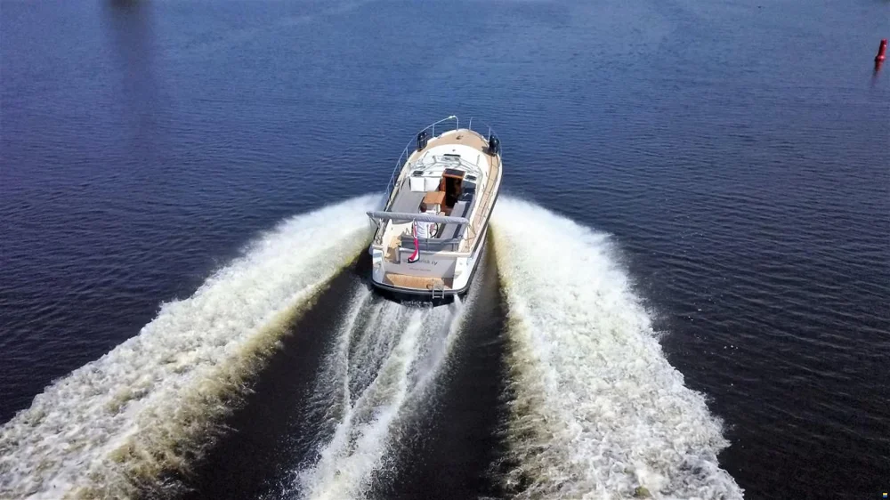 BoatPhoto.alt