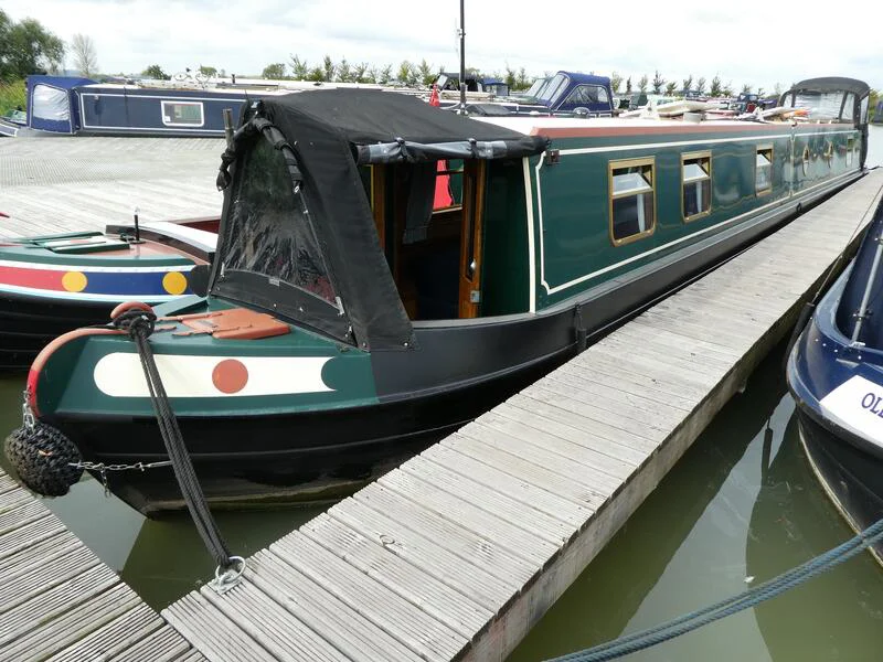 BoatPhoto.coverAlt