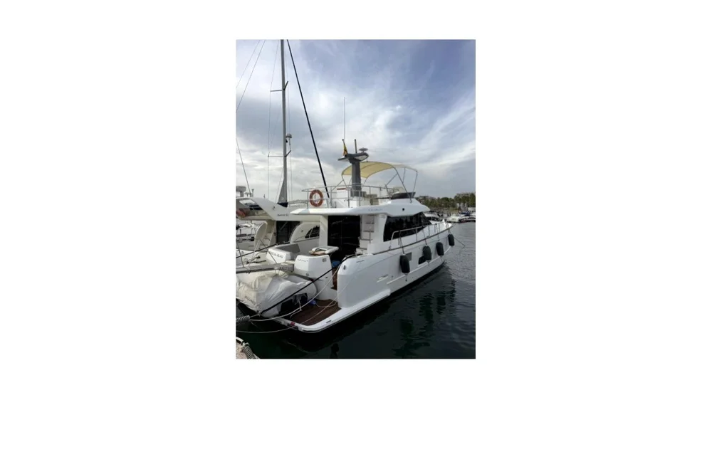 BoatPhoto.coverAlt