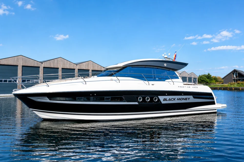 BoatPhoto.coverAlt