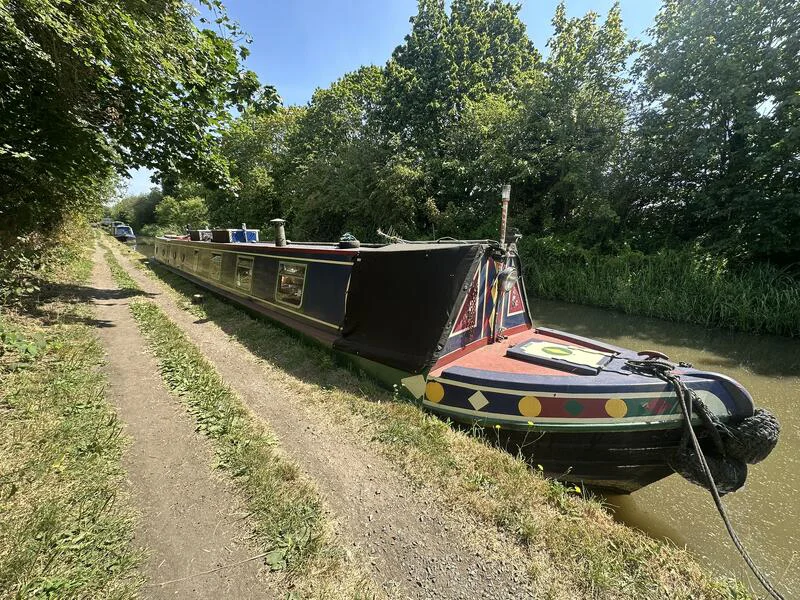 BoatPhoto.coverAlt