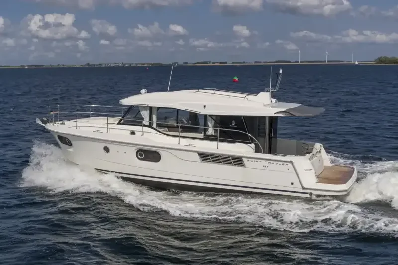 BoatPhoto.coverAlt
