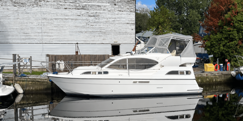 BoatPhoto.coverAlt