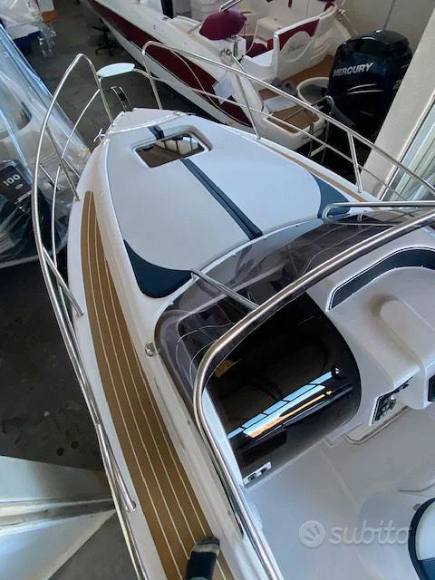 BoatPhoto.alt