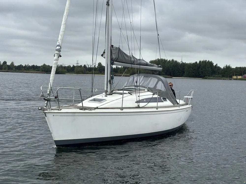 BoatPhoto.coverAlt