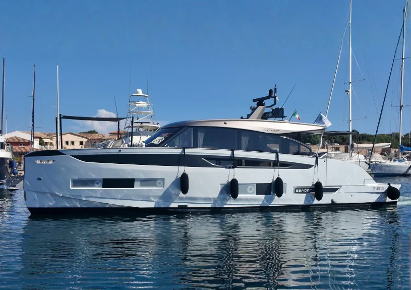 2026 Azimut Seadeck 6 for sale in Olbia, Italy, photo 1 of 5