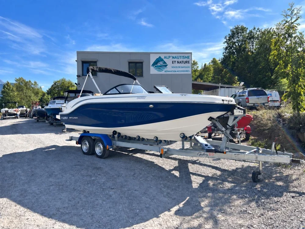 BoatPhoto.coverAlt