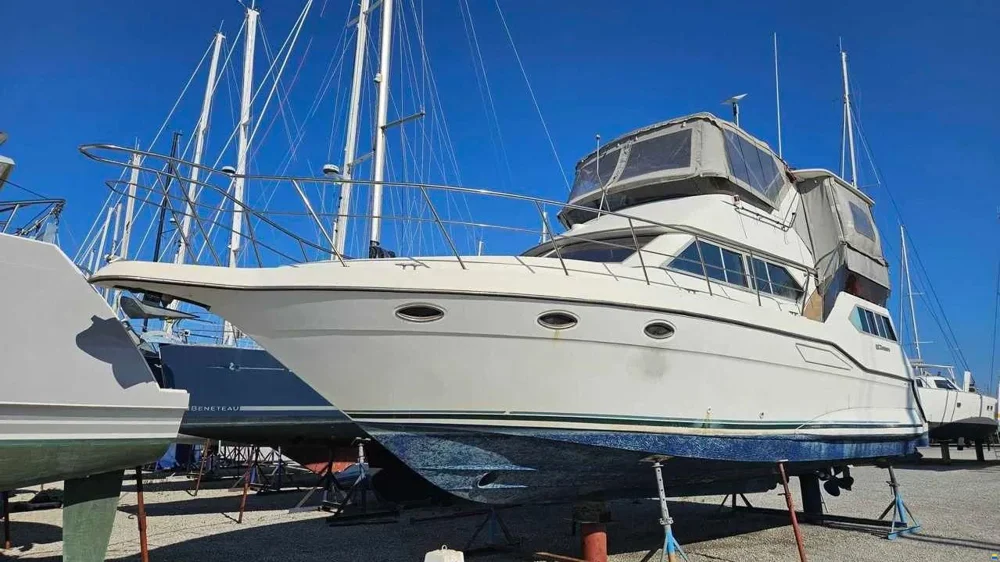 BoatPhoto.coverAlt