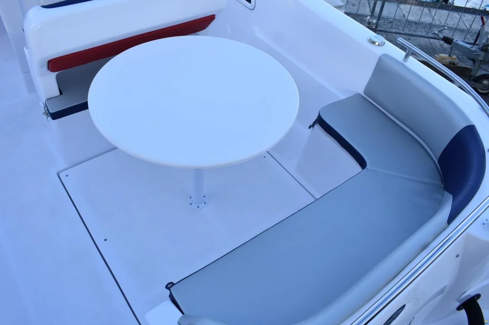 BoatPhoto.coverAlt