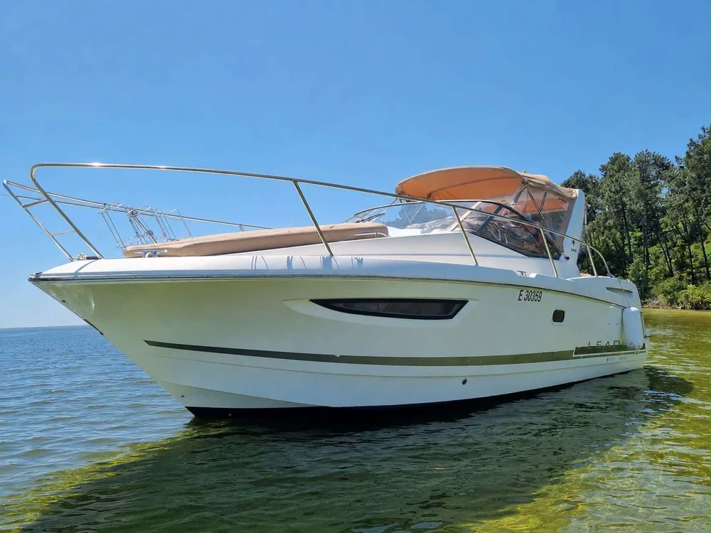 BoatPhoto.coverAlt