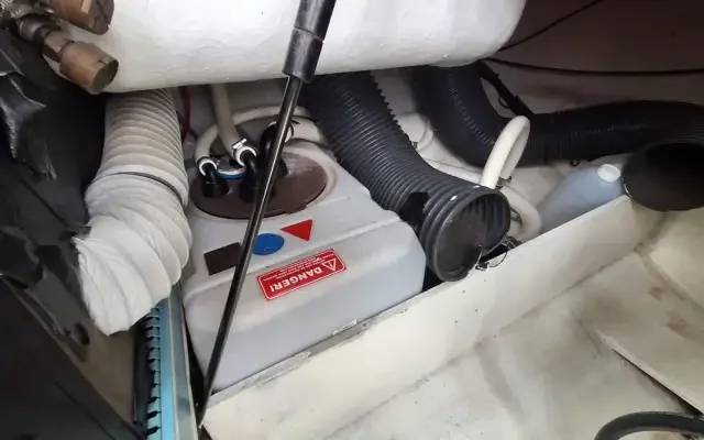BoatPhoto.alt