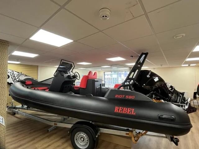 BoatPhoto.coverAlt
