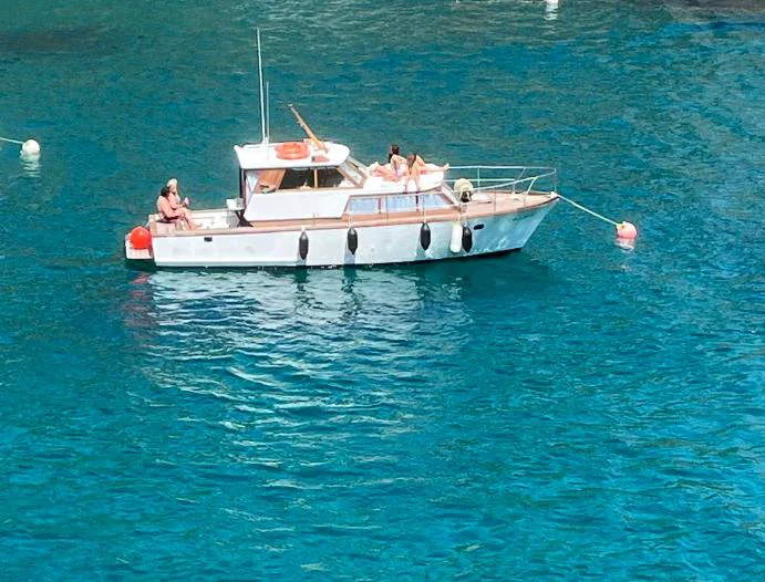 BoatPhoto.alt