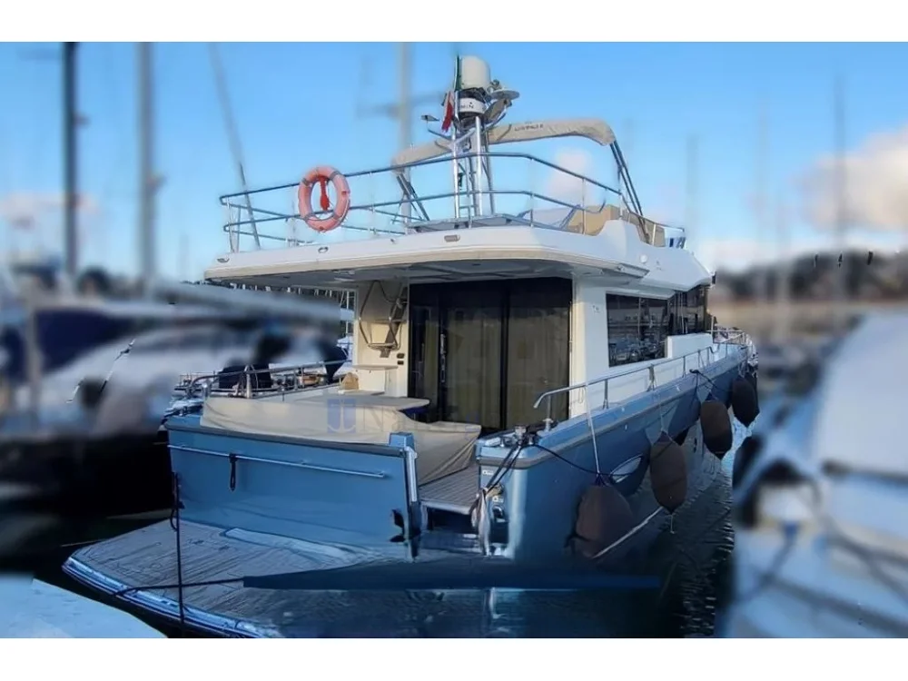 BoatPhoto.alt